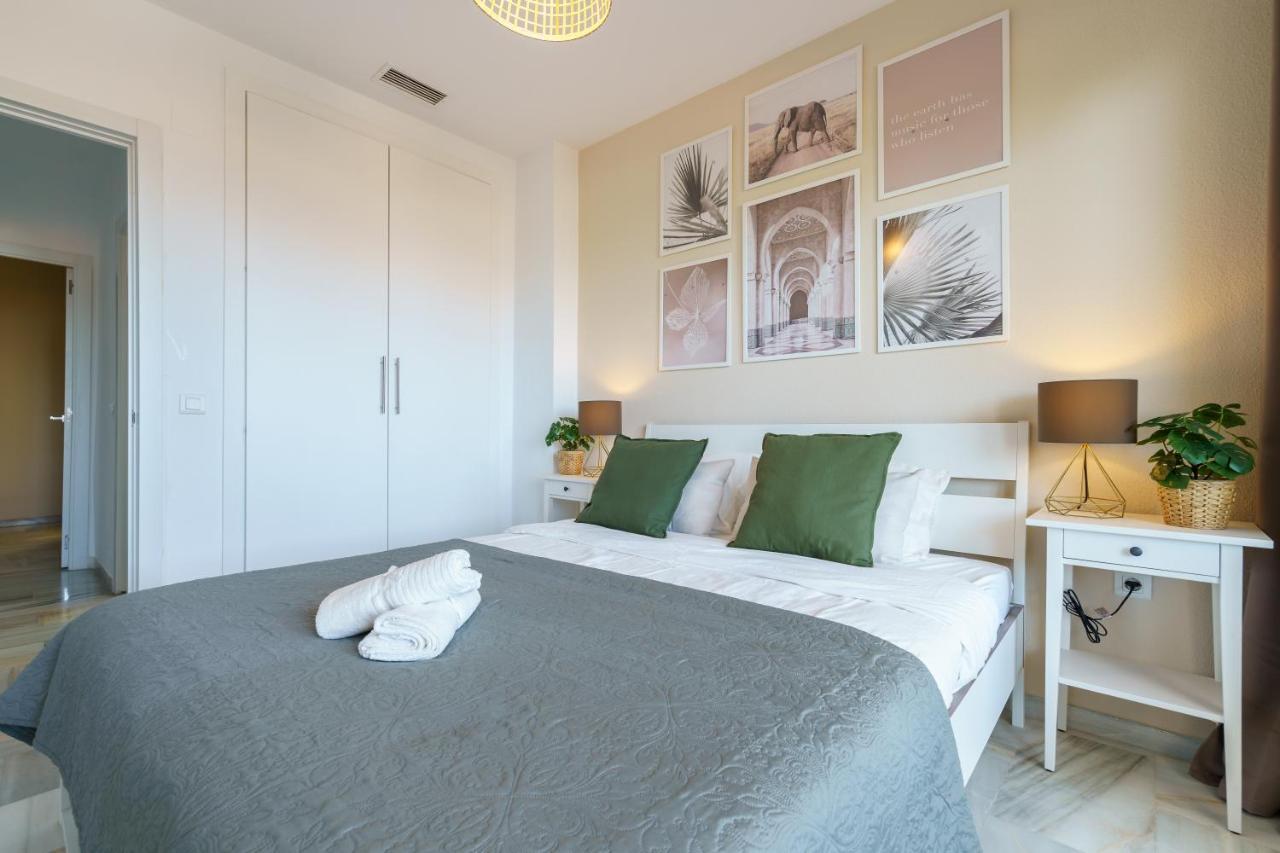 Chic Beachfront Flat With Amazing Sea Views And Private Indoor Parking * Benalmadena